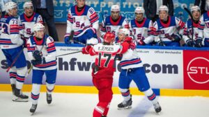 Amerikanska Hockeylaget Bemötta med Buhrop i Danmark