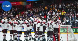 Latvingska Locmelis Flyger Från AHL Till VM