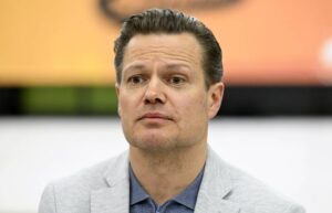 Från Småstad till Storstjärna: Hämeenahos Väg till Framgång