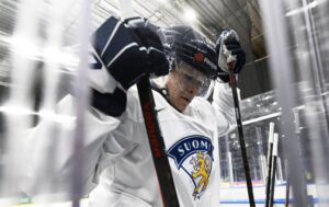 Svensk-fransk duell när två olika hockeyresor korsar varandra