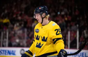 Rasmus Dahlin tvingas stå över VM
